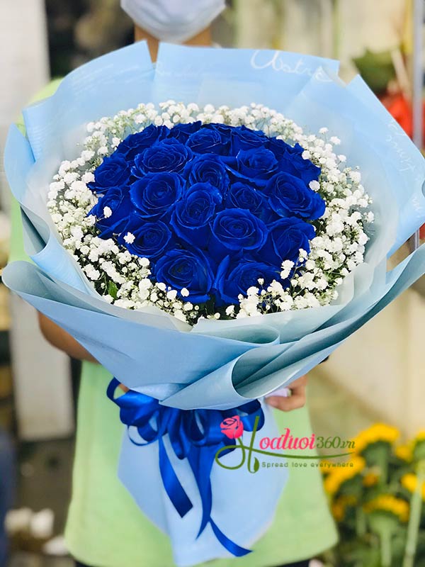 Hoa baby và hoa hồng xanh tại cửa hàng hoa tươi Bình Thạnh