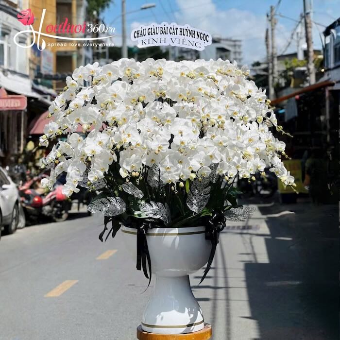 Vòng Hoa Viếng Sui Gia Trang Trọng, Thành Kính Phân Ưu Cùng Gia Đình Thông Gia
