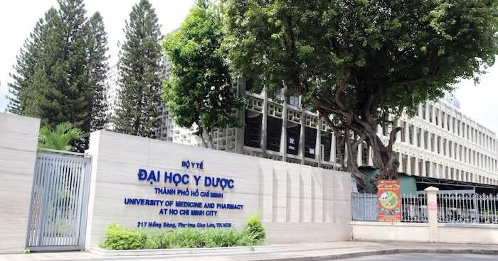 Shop Hoa Tươi Gần Đại Học Y Dược TP.HCM – Giao Nhanh Uy Tín