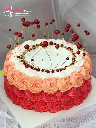 Bánh kem sinh nhật câu lạc bộ 2030 - Bánh sinh nhật đẹp - Tiny Pretty Cake