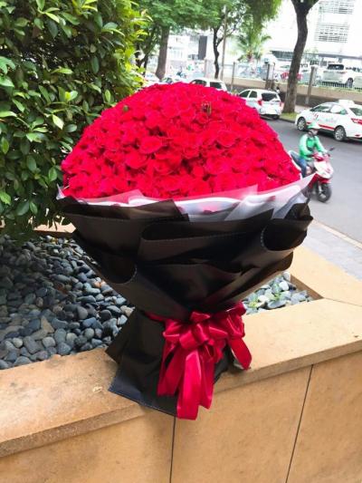 Bó hoa hồng đỏ đẹp dành tặng sinh nhật bạn gái