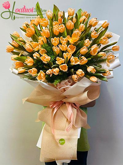 Bó hoa tulip cam - Bảo vật vô giá