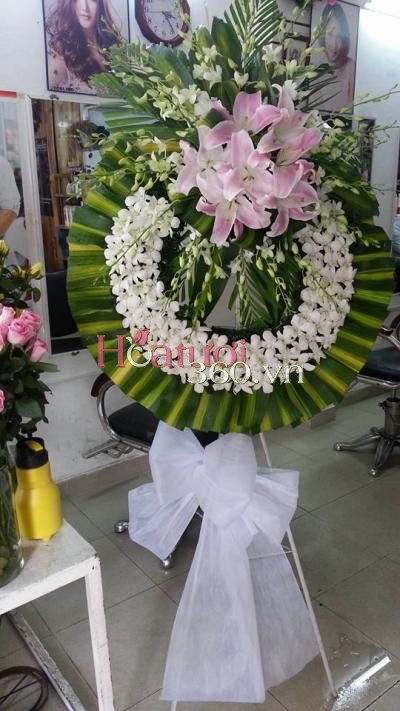 Vòng hoa tang lễ chia buồn giá rẻ hoatuoi360