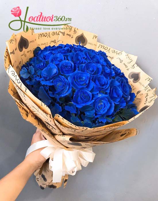 Bó hoa blue love chúc mừng ngày Quốc tê Phụ nữ