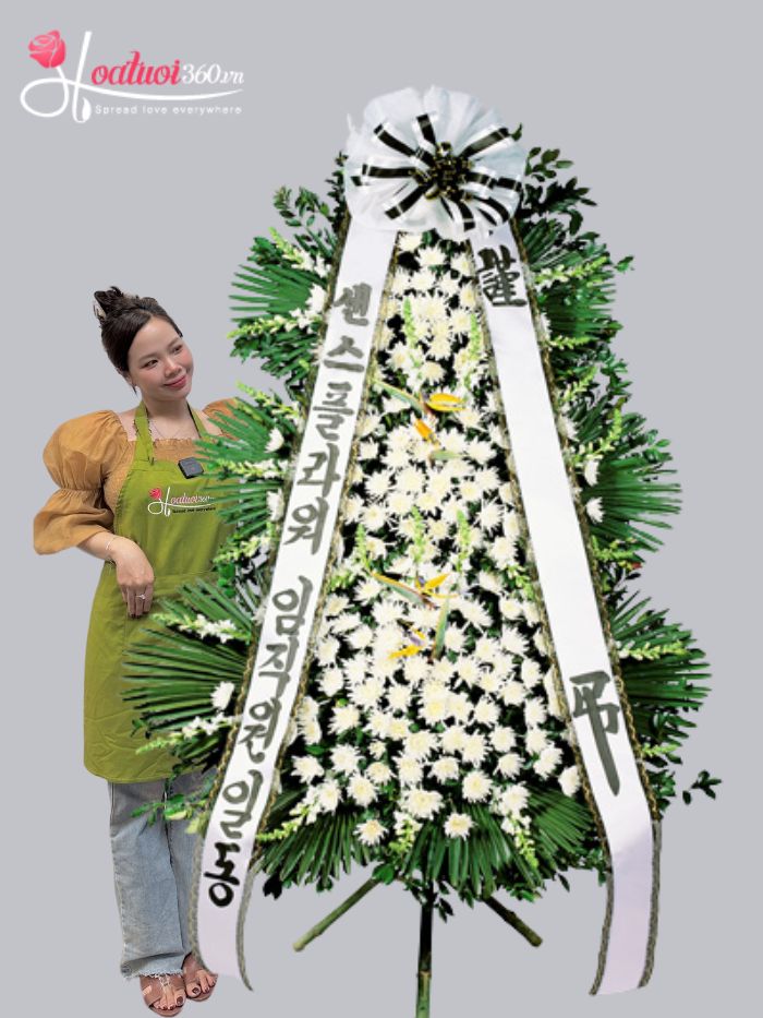 Vòng hoa đám tang 3 tầng phong cách Á Đông