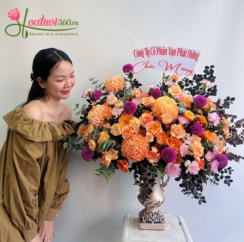 Bình hoa nhập khẩu cao cấp đẹp để bàn mừng ngày 20 tháng 10