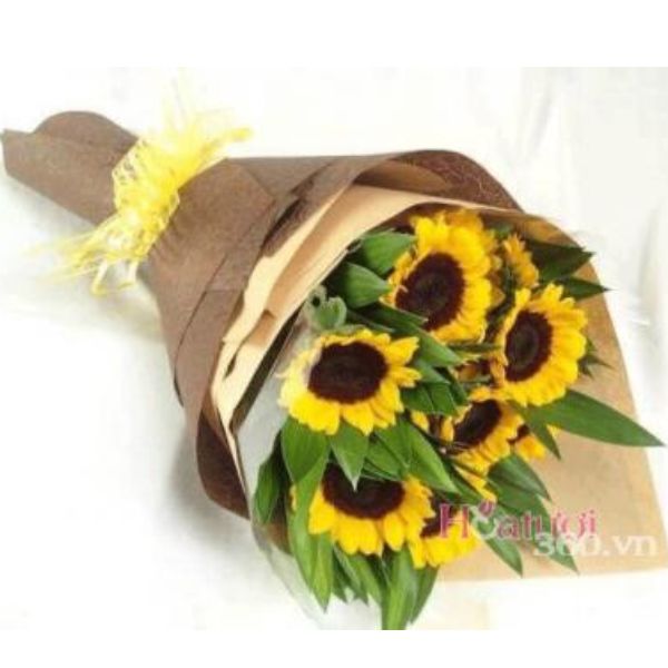 Bó hoa chúc mừng tân cử nhân