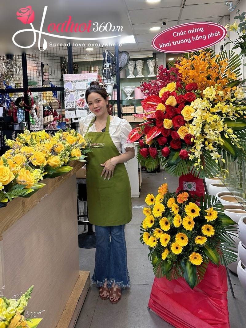 Kệ hoa chúc mừng của shop hoa quận 6