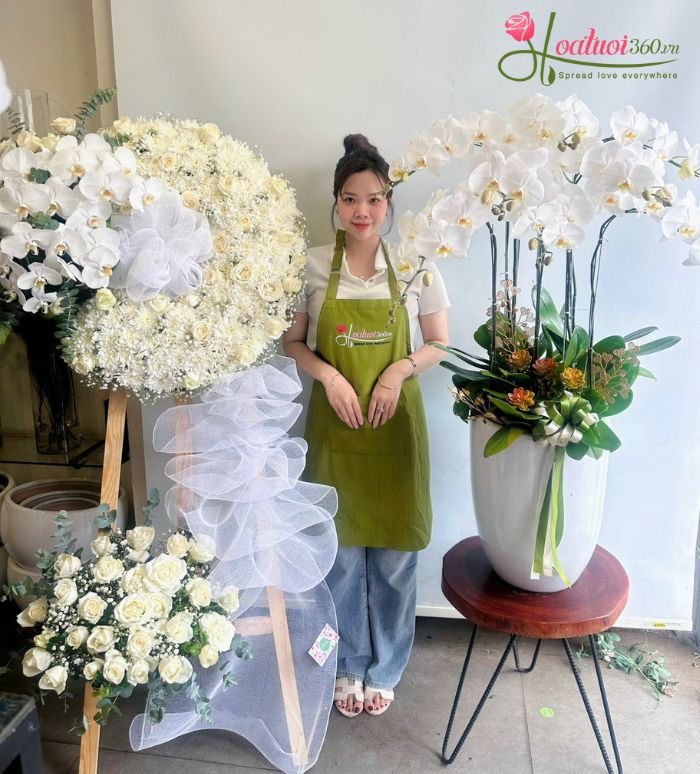 Mẫu hoa tang tại shop hoa tươi phường Hòa Bình TPHCM