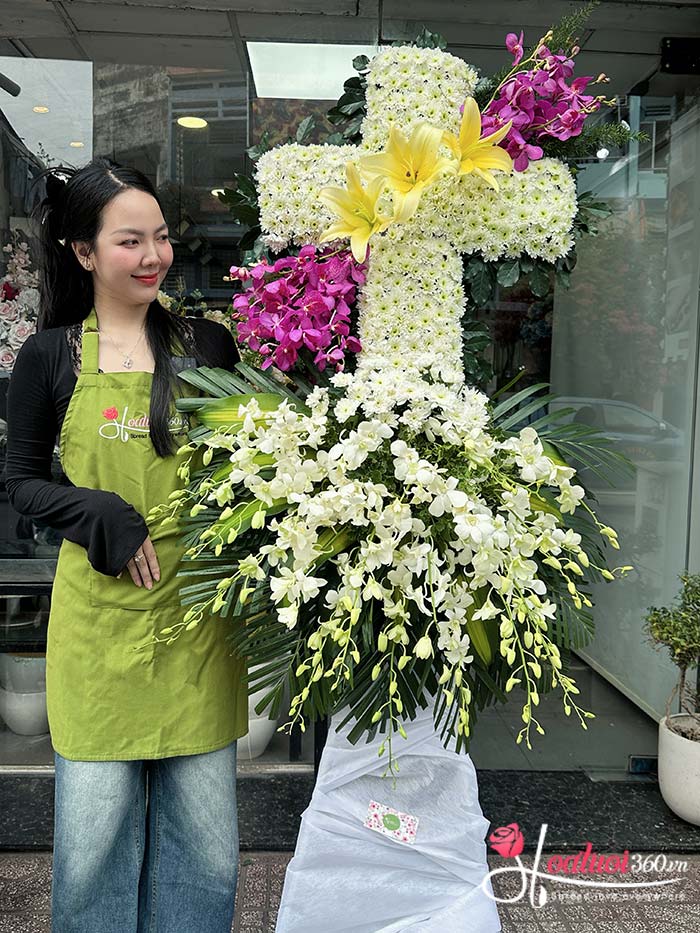 Funeral wreath of flower shop in hanoi