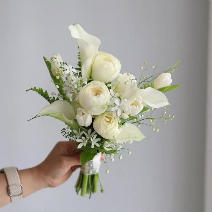 Hoa cưới calla lily phối tulip trắng