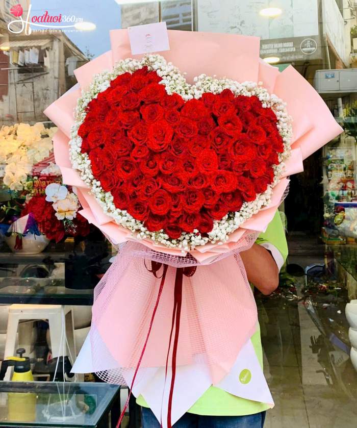 Bó hoa hồng đỏ tặng vợ ngày Phụ nữ Việt Nam
