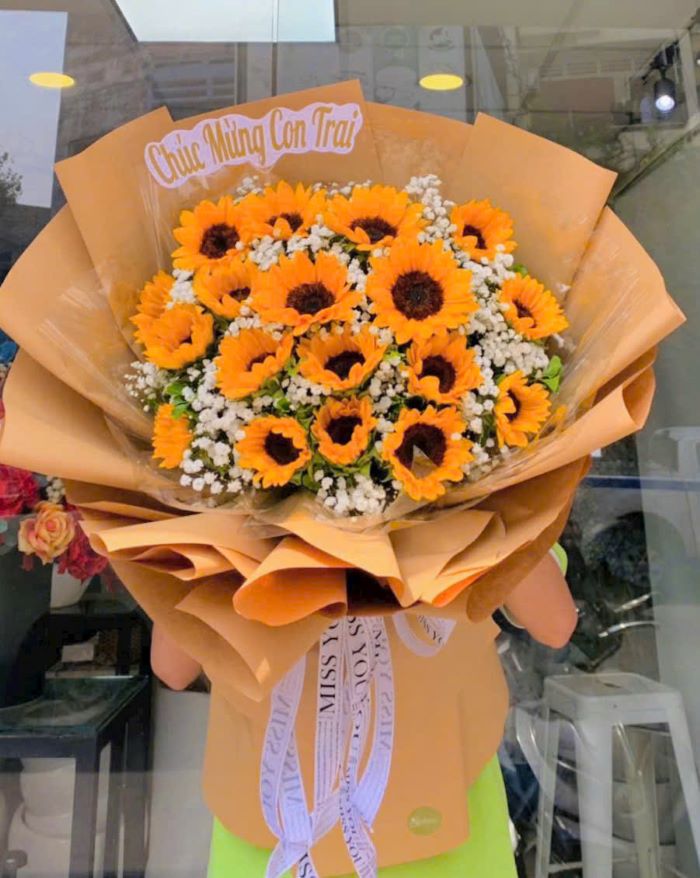 bó hoa mừng khai trương màu vàng
