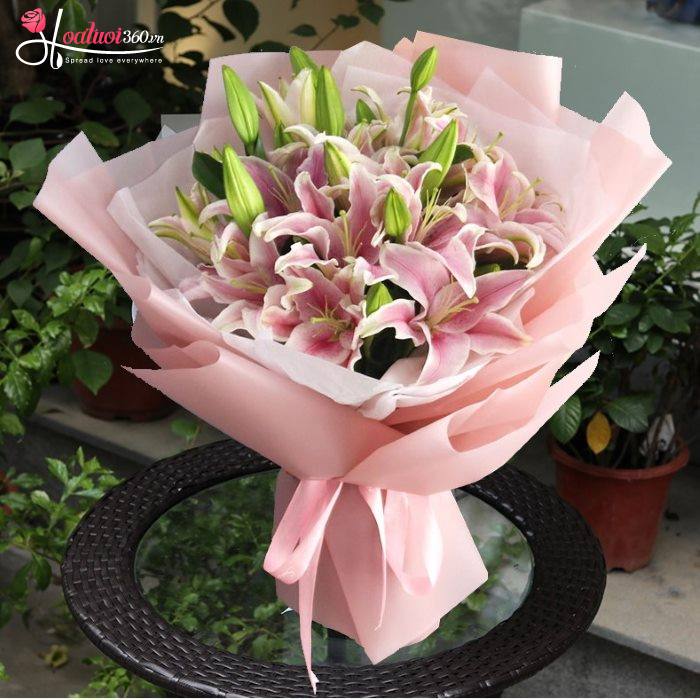 Bó hoa ly hồng tặng mẹ ngày vu lan