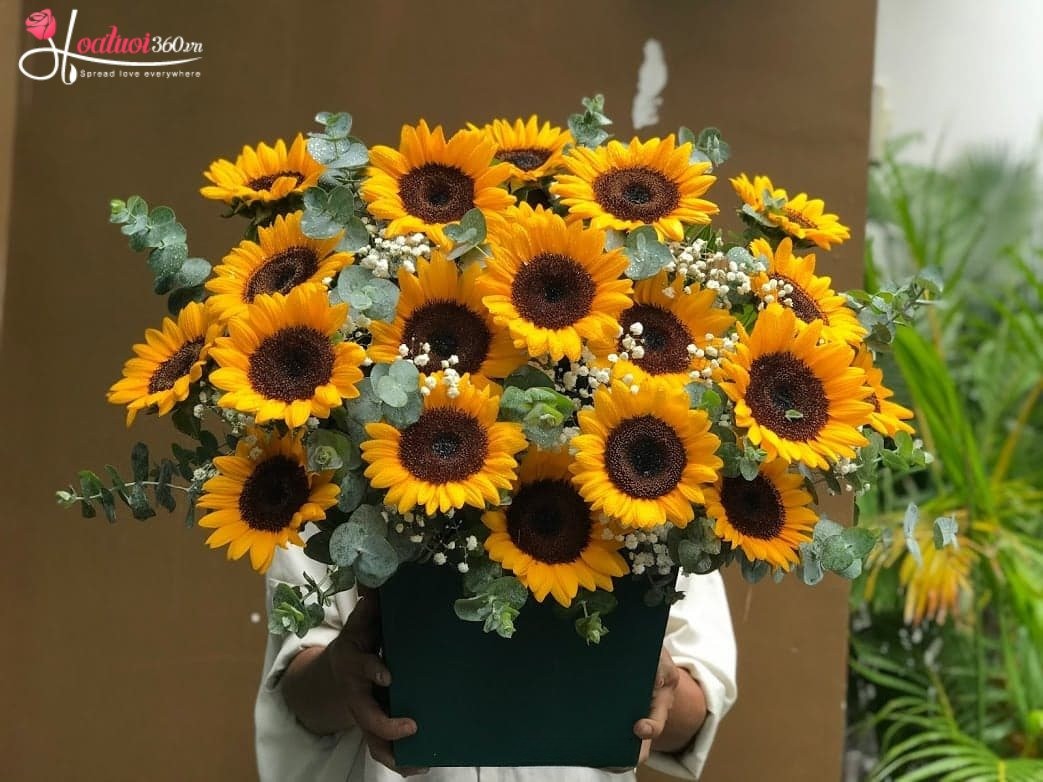 Giỏ hoa khai trương tone vàng Năng Lượng Ngày Mới