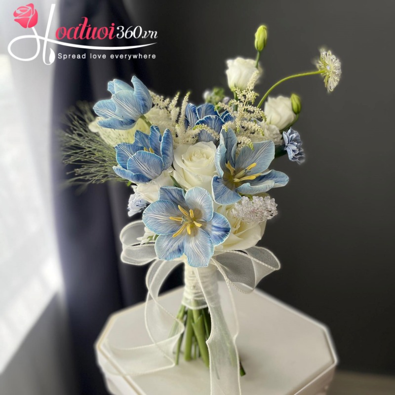 Hoa cưới tulip xanh 