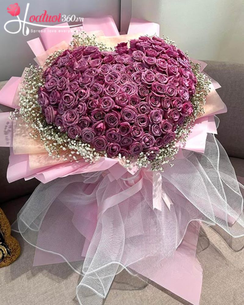 Bó hồng tím kết hình trái tim
