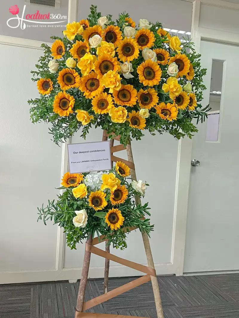 Kệ hoa hướng dương khai trương