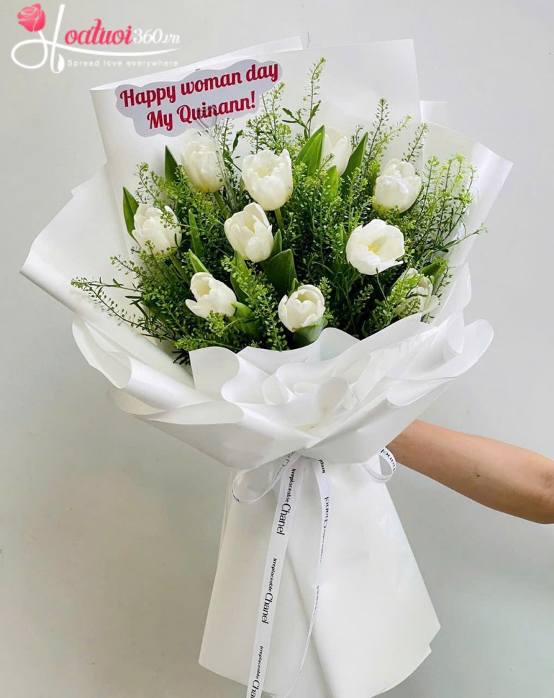 Bó hoa tulip trắng tặng bạn gái ngày 20/10