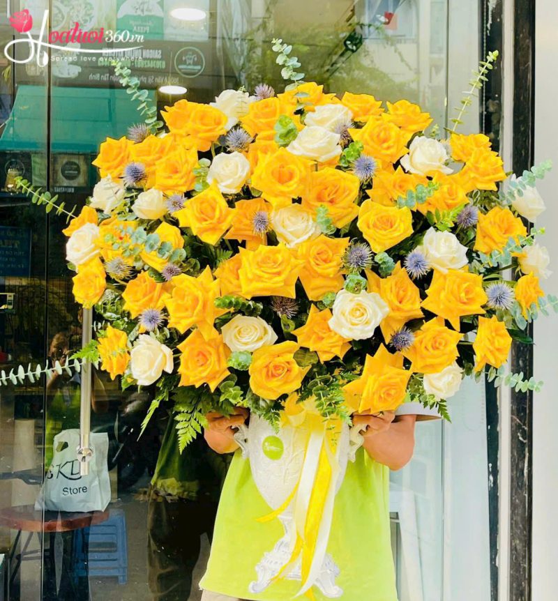 Lẵng hoa hồng vàng tặng bà, mẹ ngày 20/10