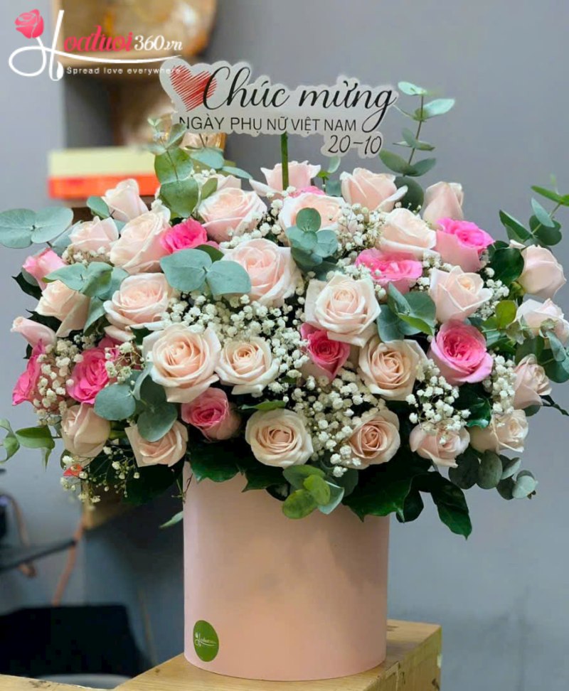 hộp hoa hồng tặng bà, mẹ 20/10
