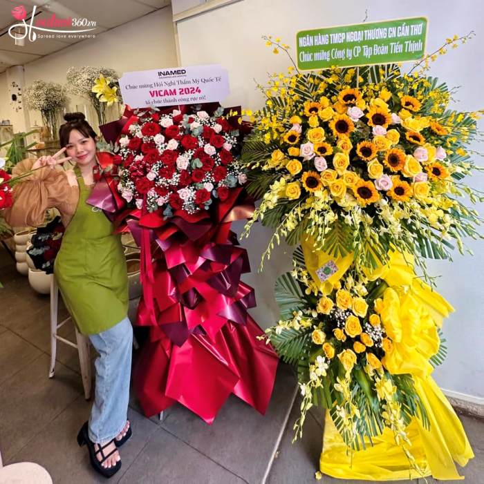Kệ hoa khai trương tại tiệm hoa ở Hải Phòng