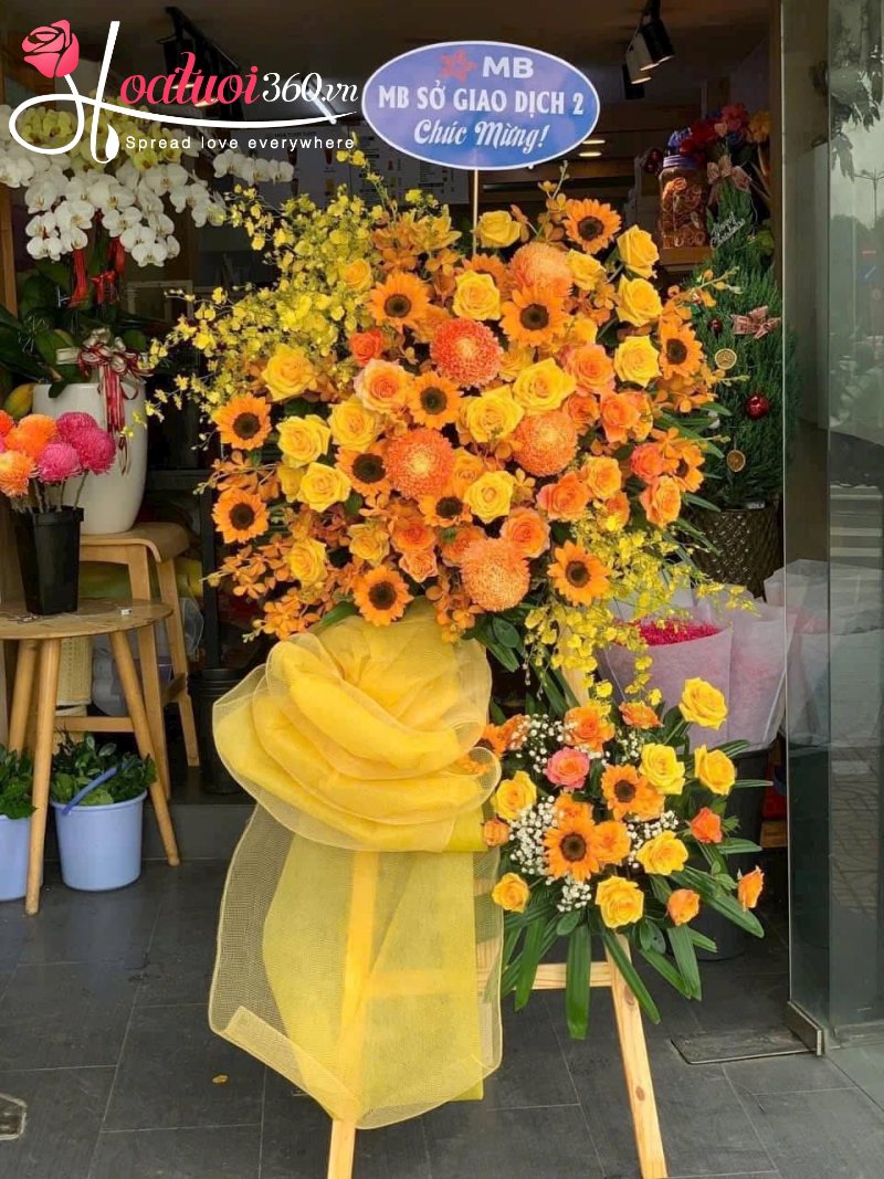 kệ hoa chúc mừng từ hoa hướng dương