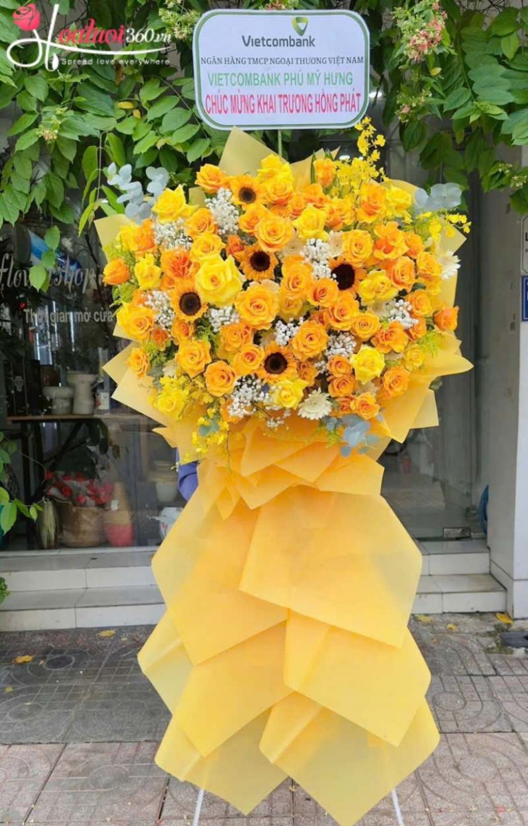 Kệ hoa khai trương tone vàng Vươn Tới Thành Công