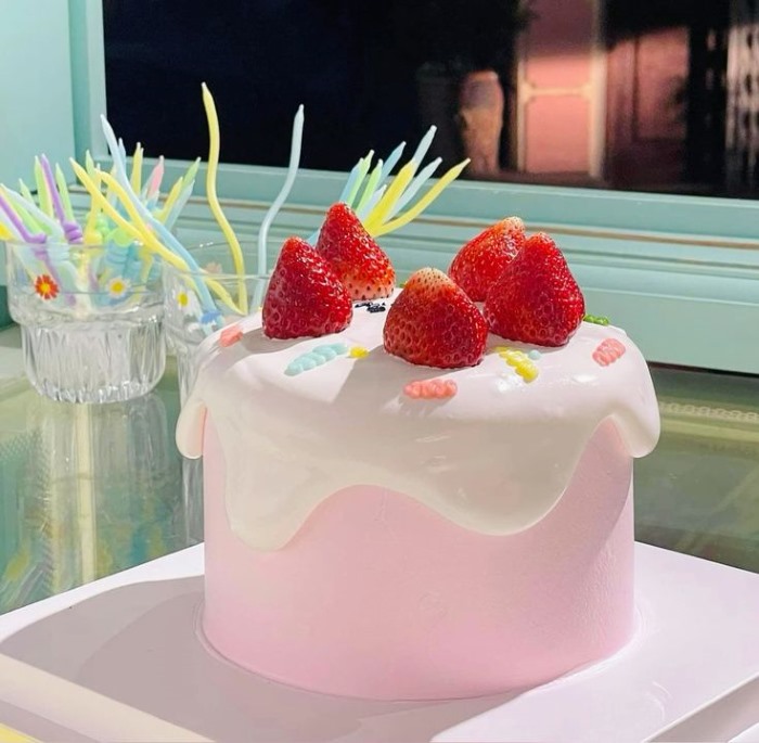 Bánh kem chảy mừng sinh nhật