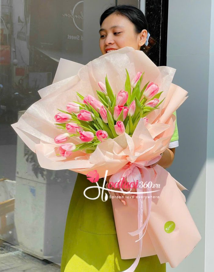 Bó hoa tình yêu tulip hồng