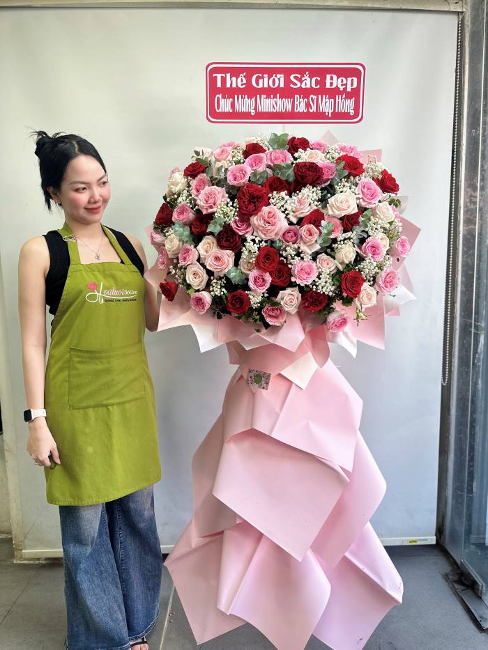 Sắc hồng đa dạng kết hợp hoa chúc mừng khai trương tone hồng