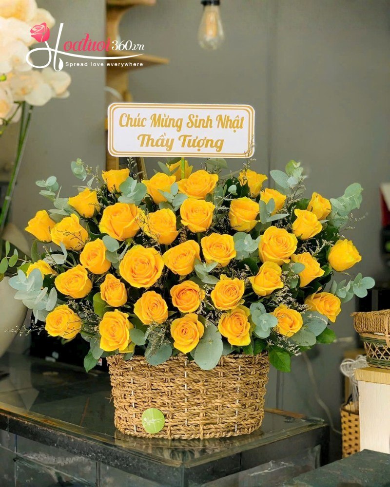 giỏ hoa hồng vàng tặng sinh nhật thầy