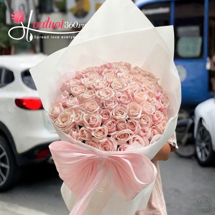 bó hoa sinh nhật đẹp tại cửa hàng hoa quận 10