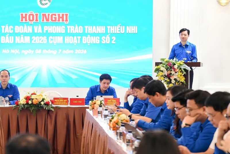 Lẵng hoa đặt bục phát biểu hội nghị nhà nước, doanh nghiệp