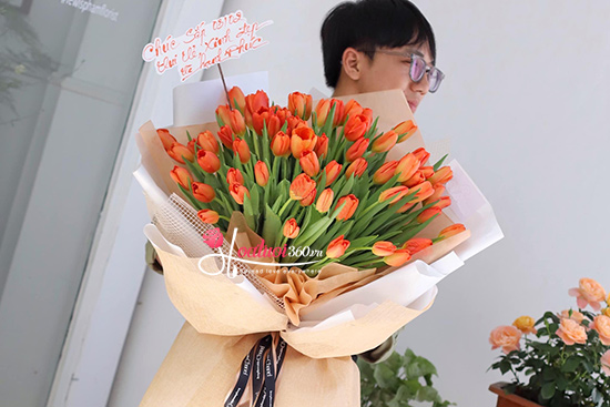 Bó hoa tulip cam - Hoàng hôn bên em