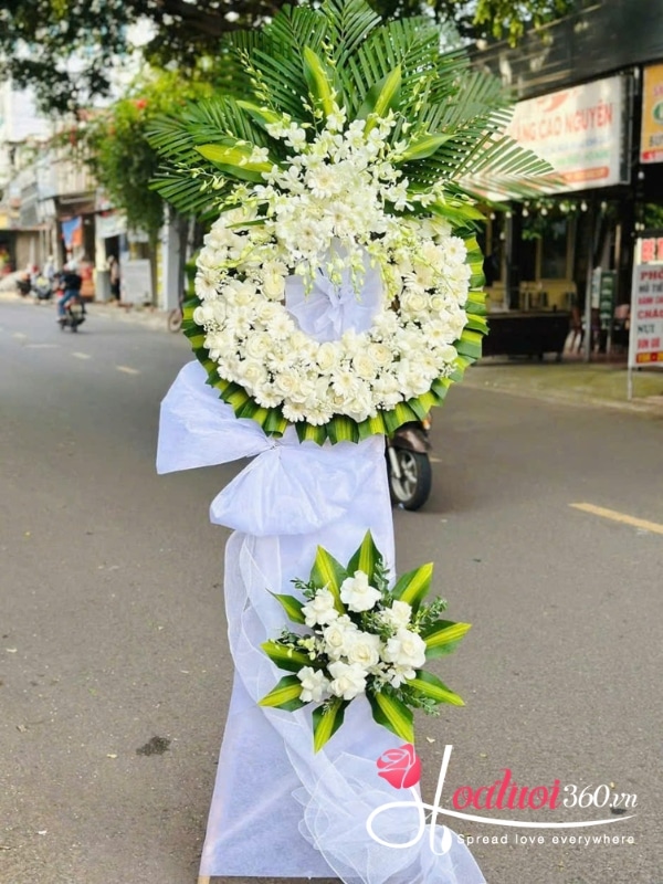 Vòng hoa chia buồn màu trắng 2 tầng - Cánh chim về trời