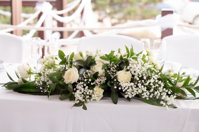 Hoa để bàn trong lễ cưới