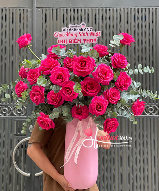 Bó hoa hồng Ecuador - kỉ niệm của tình yêu đẹp