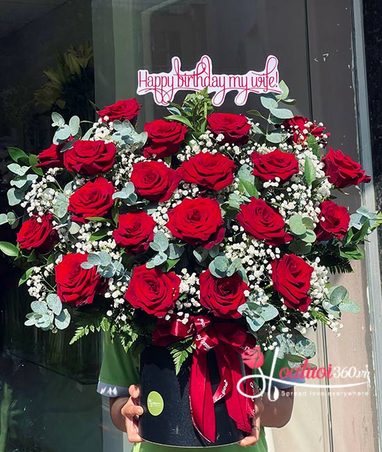 Hộp hoa hồng Ecuador đỏ tặng sinh nhật