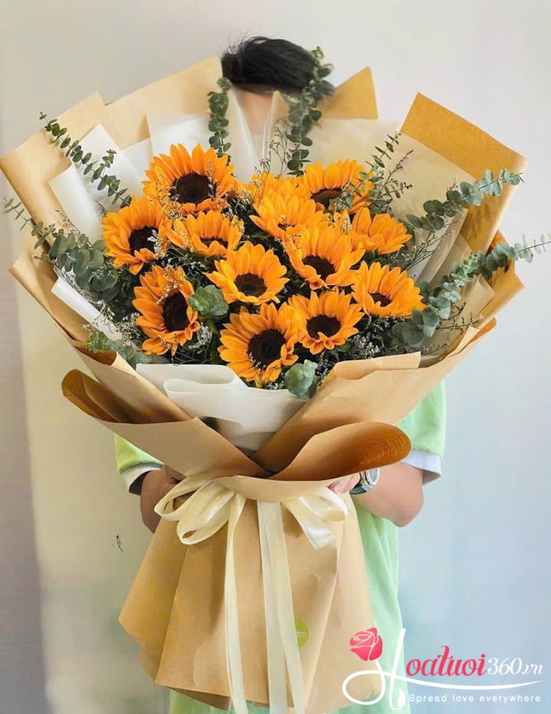 Bó hoa hướng dương chúc mừng tốt nghiệp sang trọng