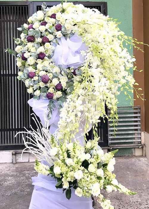 Shop hoa tươi tại nhà tnag lễ Pháp Viện Minh Đăng Quang