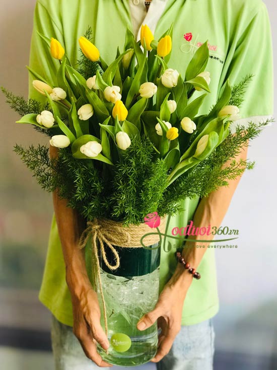 Bình hoa Tulip - Sắc màu lung linh