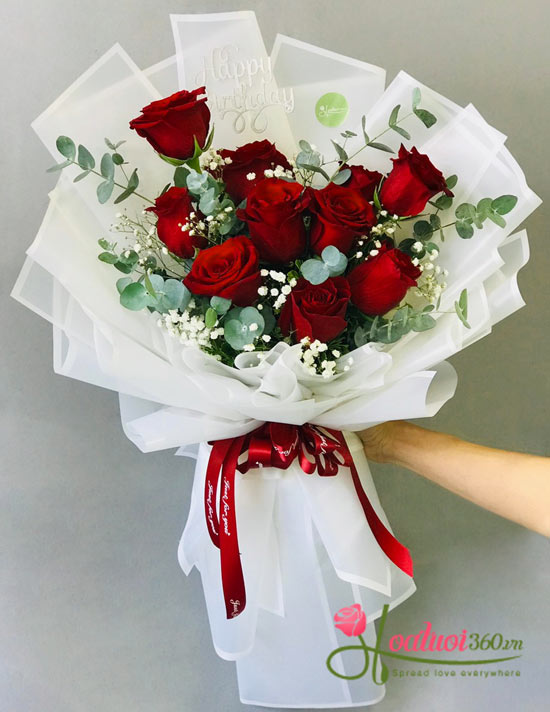 Bouquet of Ecuadorian roses for birthday