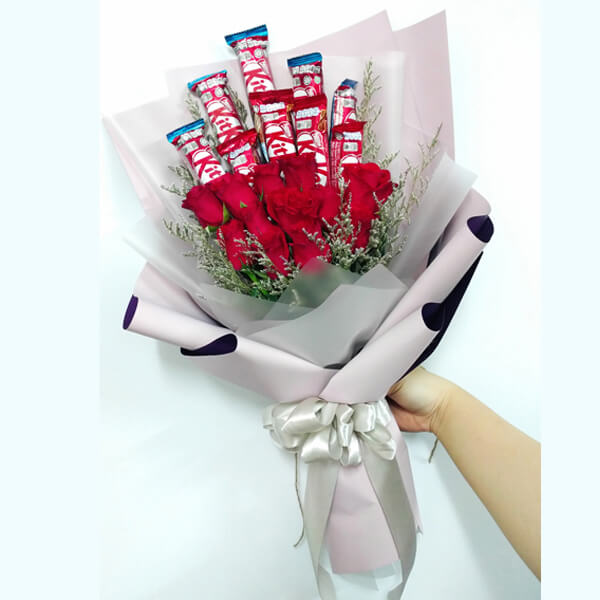 bo-hoa-kitkat-do-mix-hong-do-20.jpg