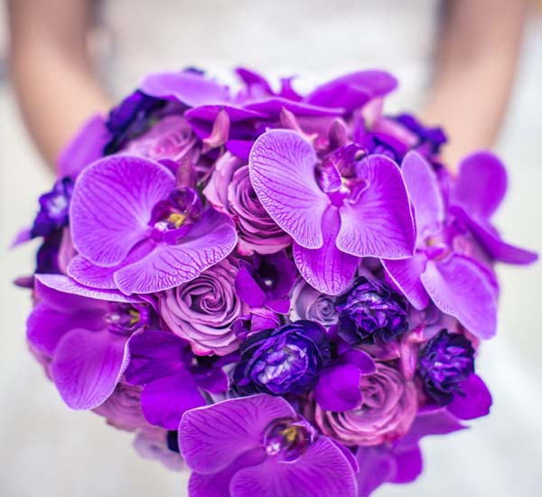 Hoa cưới cầm tay bằng hoa lan
