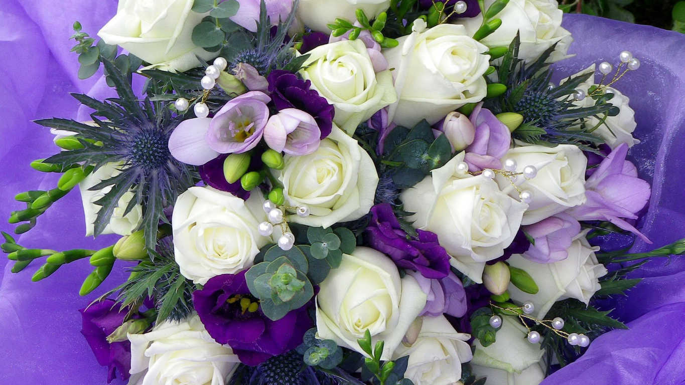 Sinh nhật của người thân sắp tới và bạn đang tìm kiếm một sự lựa chọn hoàn hảo để tặng hoa? Hãy xem những bông hoa sinh nhật đẹp lung linh này, mang đến nụ cười và niềm vui cho món quà của bạn.