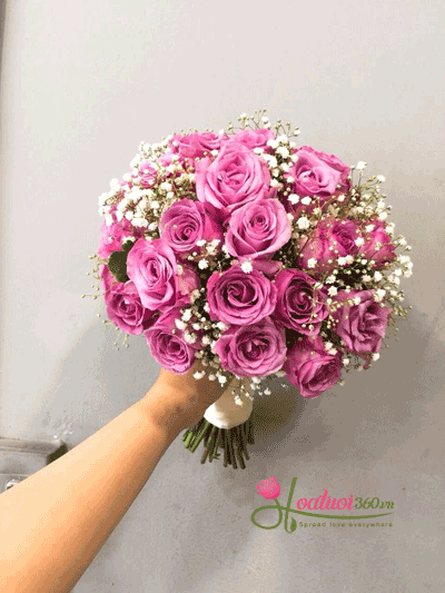 Hoa cầm tay cô dâu đơn mà đẹp lộng lẫy nhất