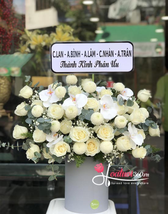 Shop hoa tươi 360 - địa chỉ cung cấp hoa chia buồn uy tín