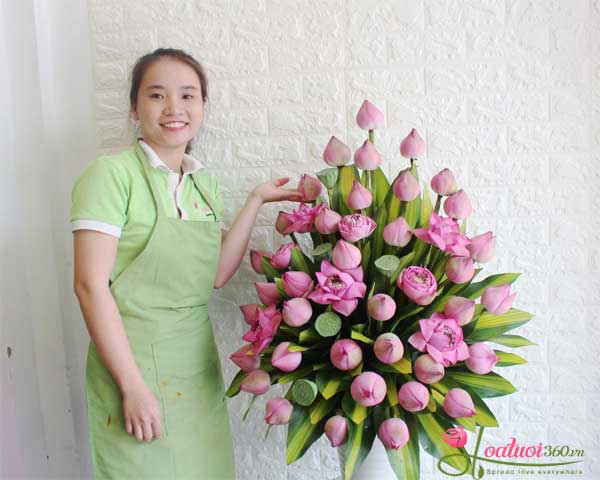 Shop bán hoa sen giá rẻ TPHCM hân hạnh phục vụ quý khách