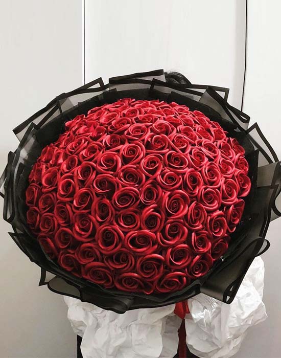 Hoa hồng sáp - Bó hồng đỏ 99 bông